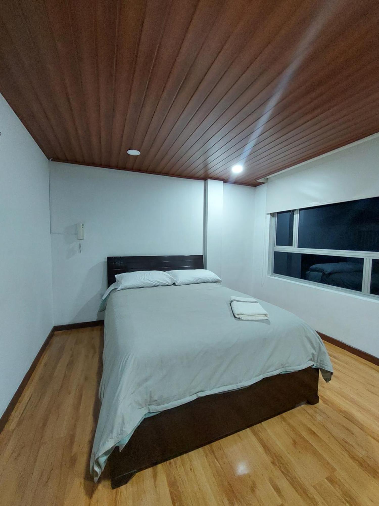 Hotel Casa Huesped Kiwi Bogota Room photo